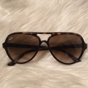Ray-Ban “Cats 5000” Tortoise Aviator Sunglasses